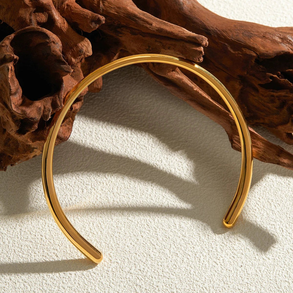 Gold - Plated Stainless Steel Necklace - Kilau Nara